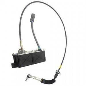 Motoras acceleratie CAT 320  2475232